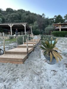 Passerelle en pin laricio